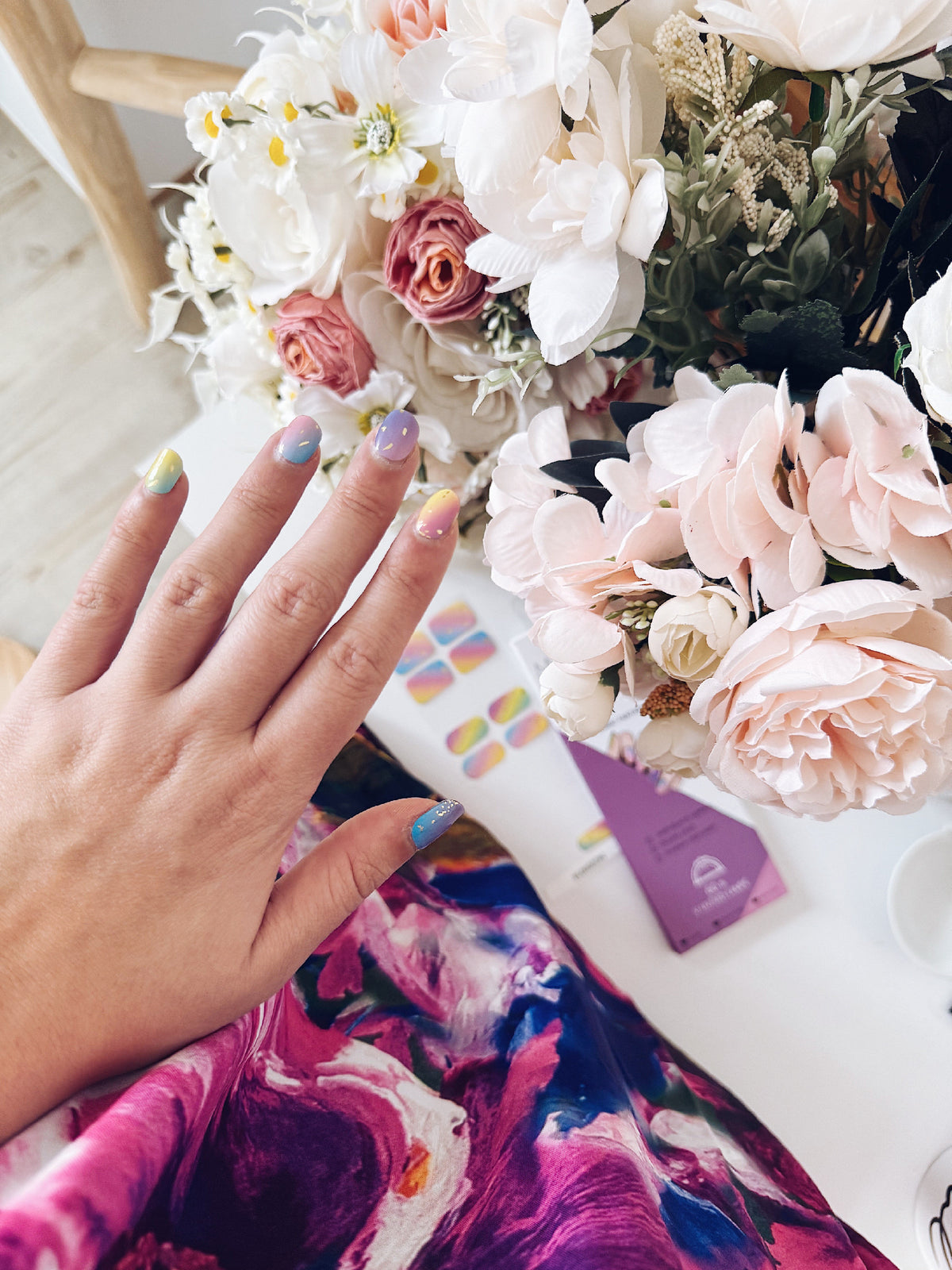 Magic Fantasy semi-cured gel nail strips by MANITIME – detail 4