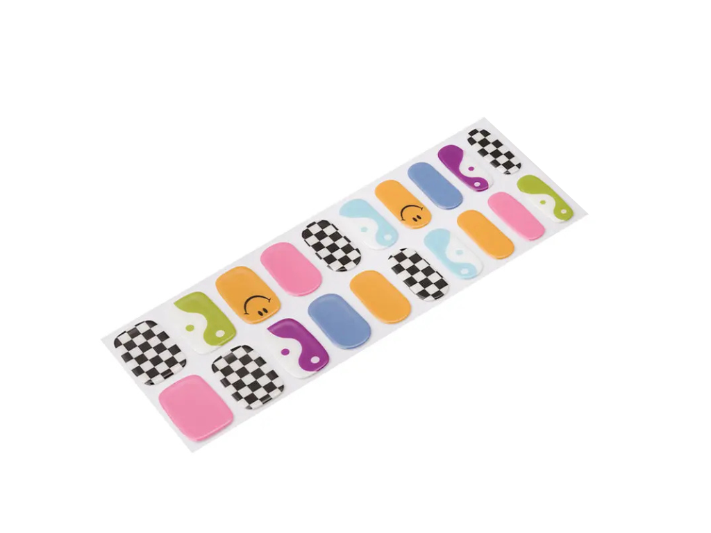 Playful Vibes semi-cured gel nail strips by MANITIME – detail 8