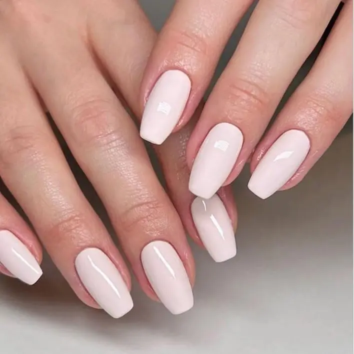 Girlies Day semi-cured gel nail strips by MANITIME – detail 2