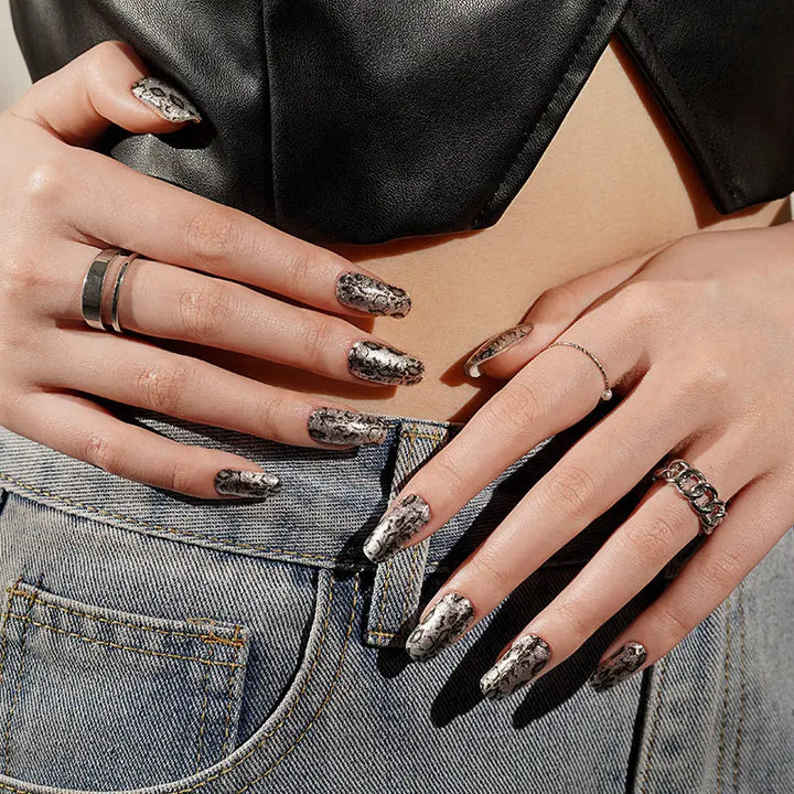 Serpent Skin semi-cured gel nail strips by MANITIME – detail 2