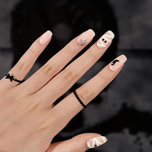 Boo Party semi-cured gel nail strips by MANITIME – detail 2